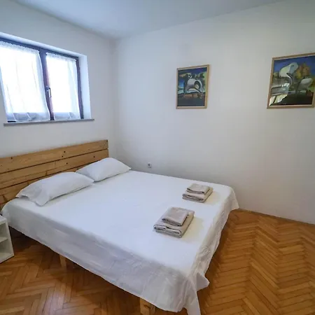 Cute & Cosy Emi Koper