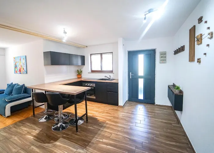 Cute & Cosy Emi 아파트 *